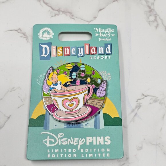 2024 Disneyland Alice in Wonderland Tea Cup Ride Magic Key LE 3000 Pin - Picture 1 of 3